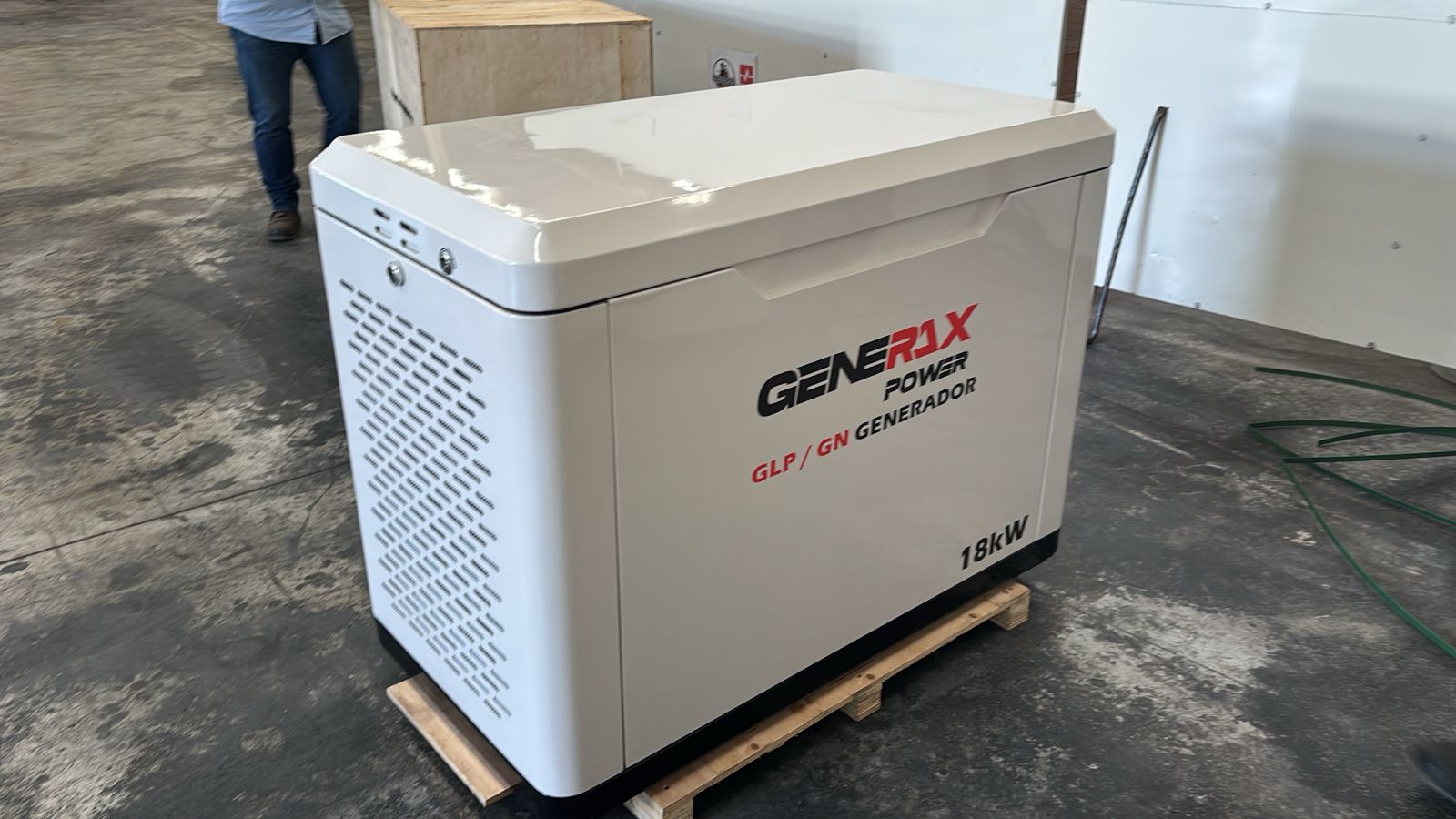 20 KW / 25 KVA Gas LP y Natural 220 V